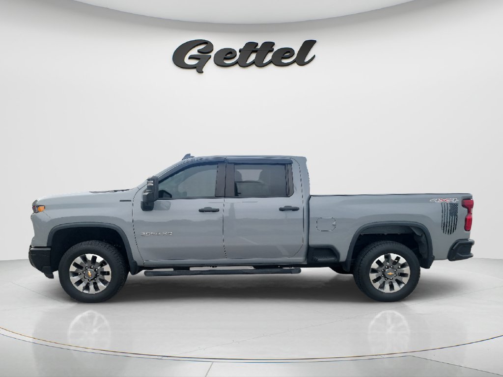 Used 2024 Chevrolet Silverado 2500 Custom AWD/4WD image 8