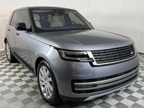 Certified 2023 Land Rover Range Rover SE image 9