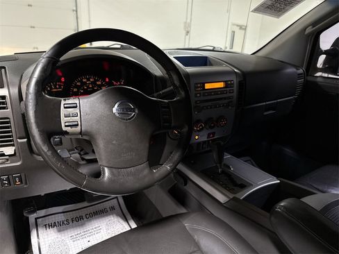Used 2005 Nissan Titan LE w/ (T01) Tow Pkg image 10