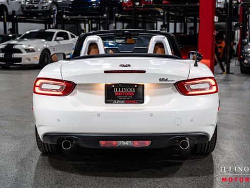 Used 2017 FIAT 124 Spider Lusso image 4