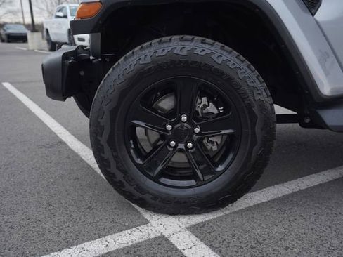 Used 2021 Jeep Wrangler Unlimited Sahara image 11