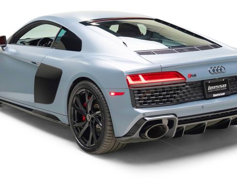 Used 2022 Audi R8 V10 w/ Premium Package RWD image 85