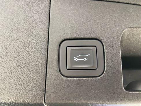 Used 2025 Cadillac XT5 Premium Luxury AWD/4WD image 11