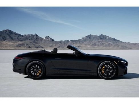 New 2026 Mercedes-Benz SL 63 AMG S e Performance 4MATIC image 2