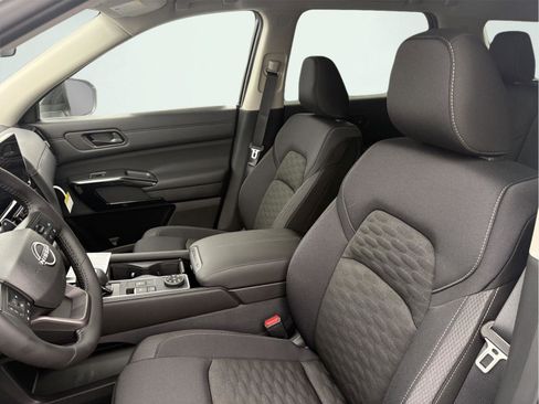 New 2026 Nissan Pathfinder SV image 14