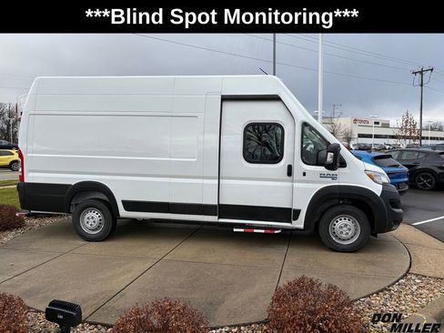 New 2024 RAM ProMaster Tradesman w/ Delivery Van Package image 5