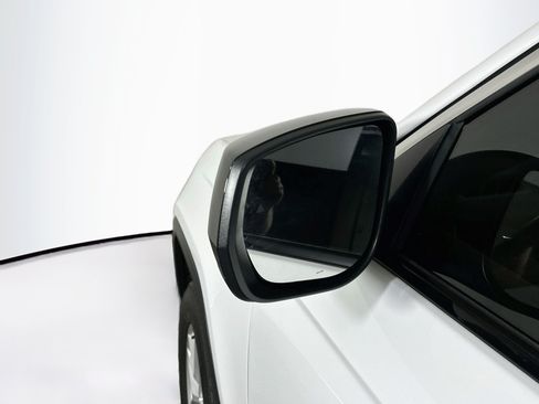 Used 2023 Jeep Grand Cherokee Laredo w/ Luxury Tech Group I AWD/4WD image 16