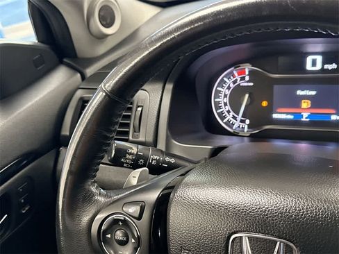 Certified 2017 Honda Pilot Elite image 30