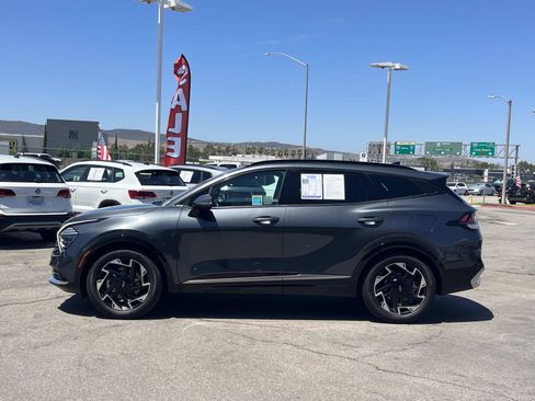 Used 2024 Kia Sportage SX FWD image 2