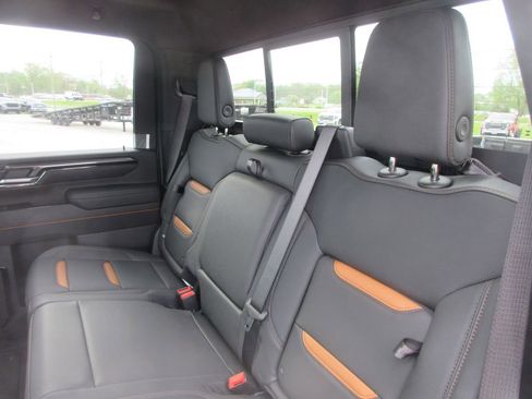 New 2026 GMC Sierra 3500 AT4 w/ AT4 Premium Plus Package AWD/4WD image 17
