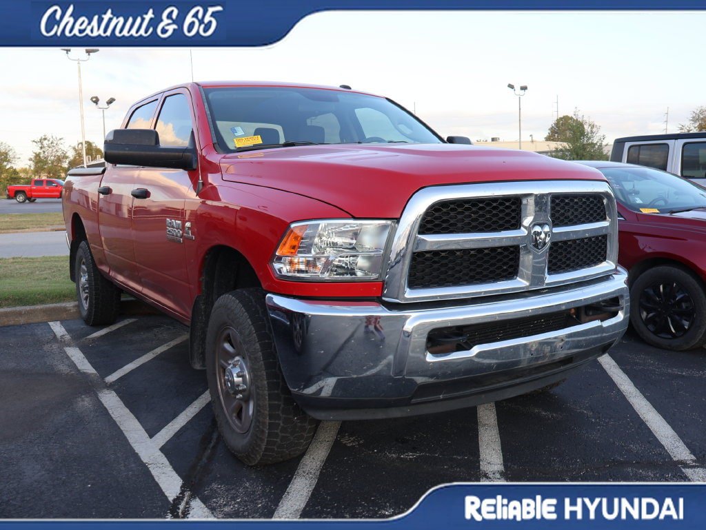 Used 2018 RAM 2500 Tradesman w/ Chrome Appearance Group AWD/4WD image 2