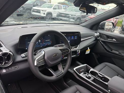 New 2026 Chevrolet Equinox LT w/ Convenience Package II image 5