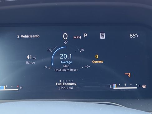 Used 2023 Jeep Grand Cherokee Summit w/ Luxury Tech Group V AWD/4WD image 20