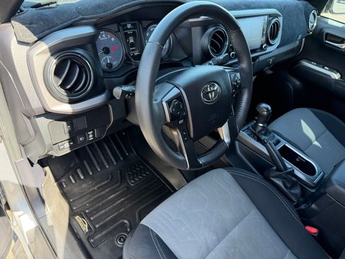Used 2021 Toyota Tacoma TRD Off-Road RWD image 14