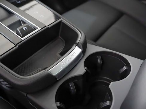 New 2026 Porsche Macan image 34