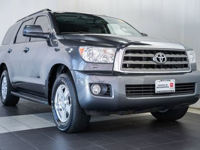Used 2017 Toyota Sequoia SR5 w/ Premium Package
