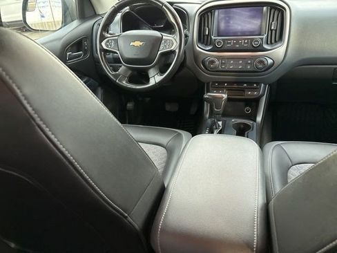 Used 2018 Chevrolet Colorado Z71 image 37