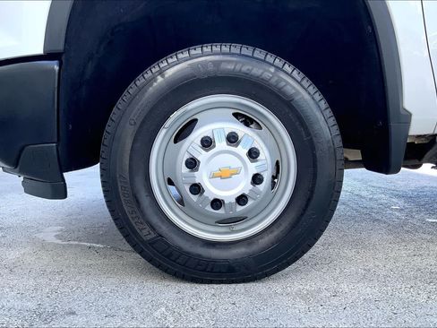 Used 2024 Chevrolet Silverado 3500 W/T w/ WT Convenience Package AWD/4WD image 8