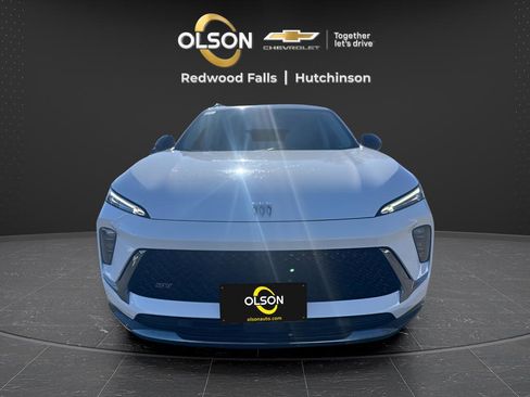 Used 2025 Buick Envision Sport Touring image 9