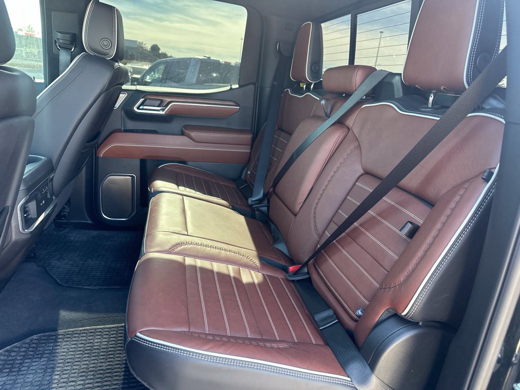 Used 2025 GMC Sierra 1500 Denali Ultimate AWD/4WD image 7