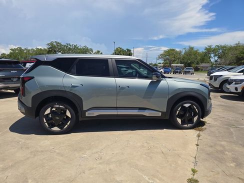 New 2027 Kia Seltos S FWD image 9