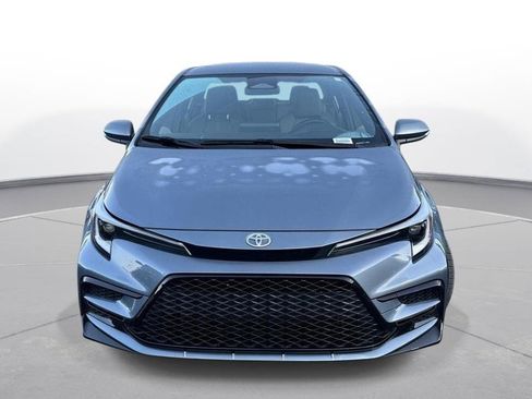 Used 2026 Toyota Corolla SE FWD image 3