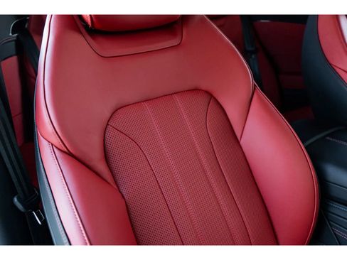 Used 2023 Bentley Continental GT V8 image 37