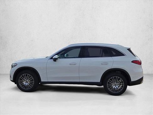 Used 2026 Mercedes-Benz GLC 300 image 9