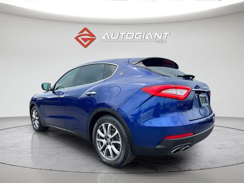 Used 2017 Maserati Levante image 4