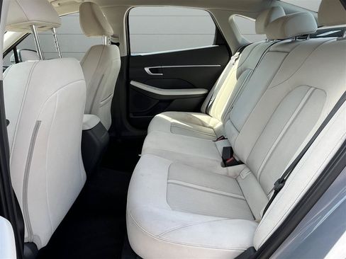 Used 2025 Hyundai Sonata SEL FWD image 17