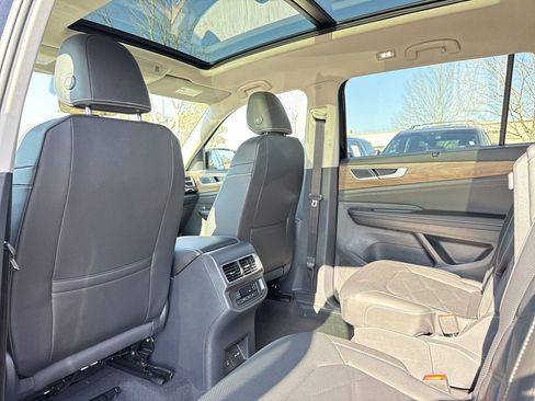 New 2026 Volkswagen Atlas SE image 13