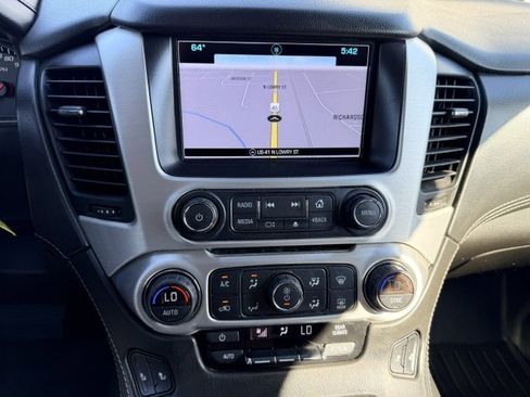 Used 2019 GMC Yukon XL SLT w/ Open Road Package AWD/4WD image 29