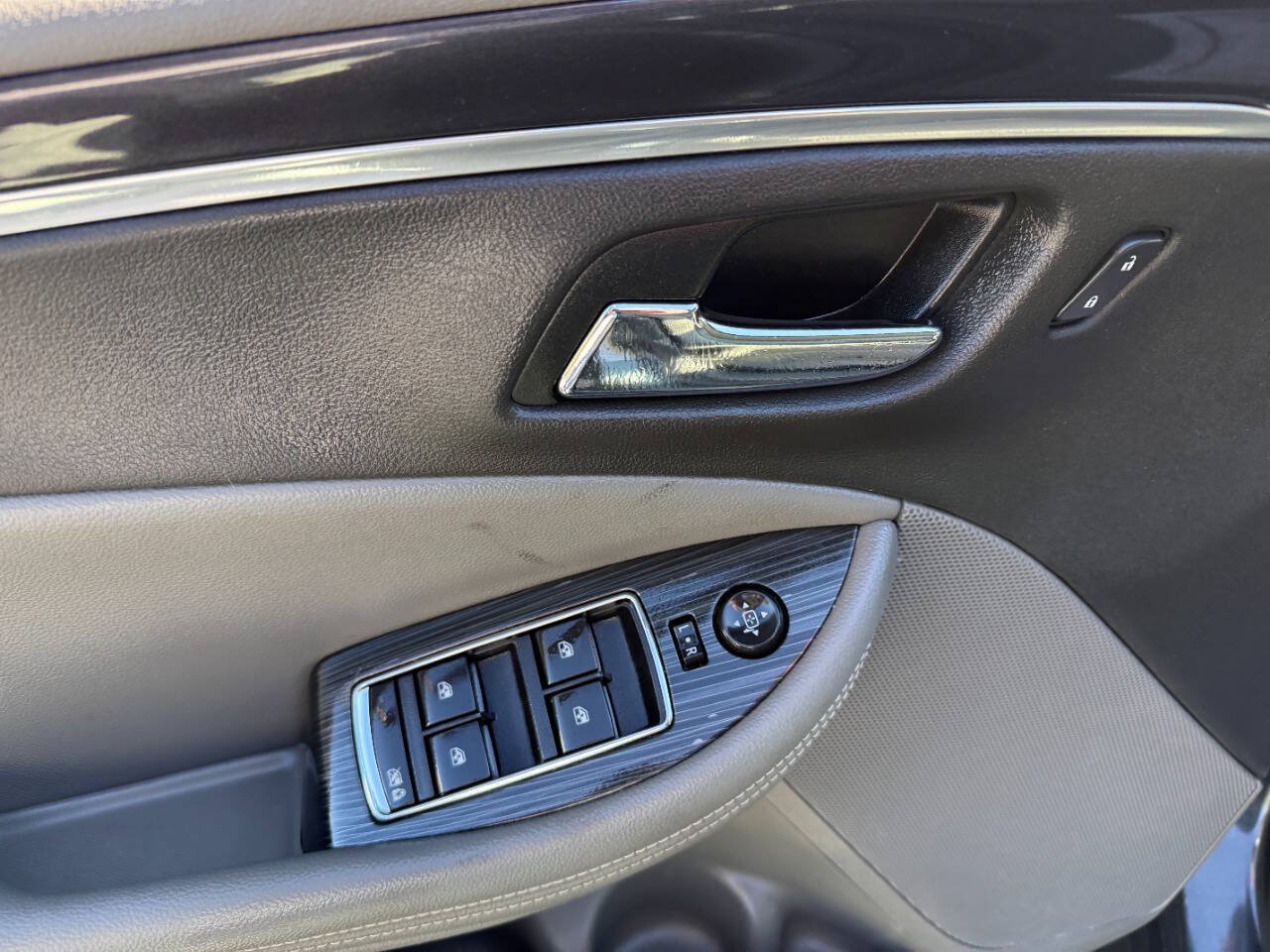 Used 2019 Chevrolet Impala LS FWD image 16