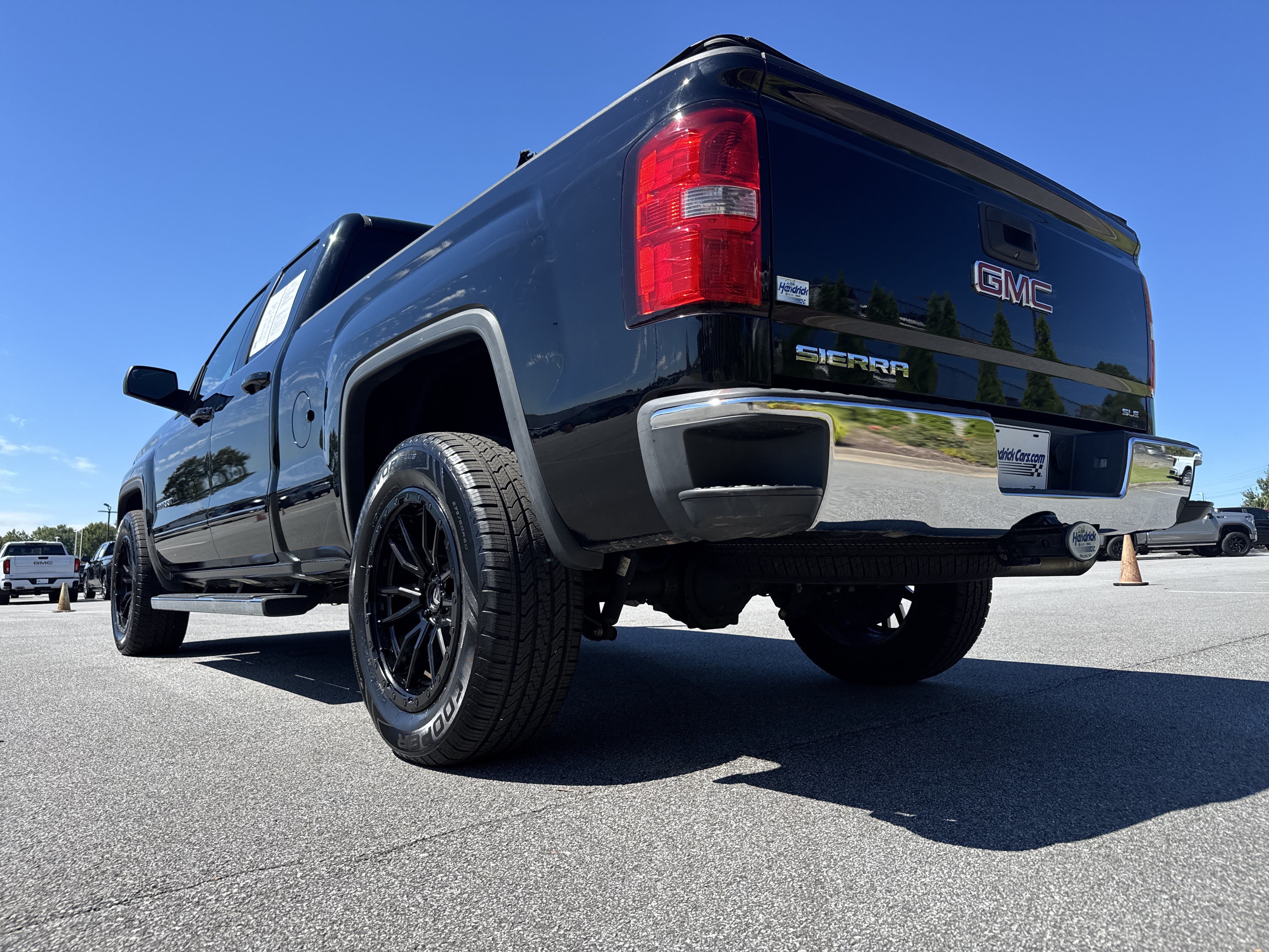 Used 2014 GMC Sierra 1500 SLE w/ SLE Value Package RWD image 8