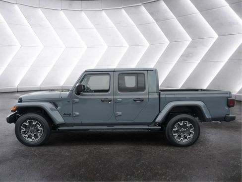New 2026 Jeep Gladiator Mojave AWD/4WD image 3