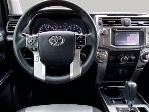 Used 2018 Toyota 4Runner SR5 Premium RWD image 6