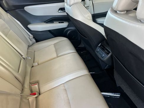 Certified 2024 Nissan Ariya AWD image 5