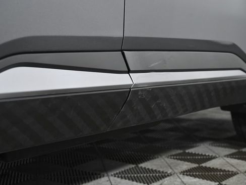 Used 2025 Nissan Kicks SV w/ SV Premium Package image 12