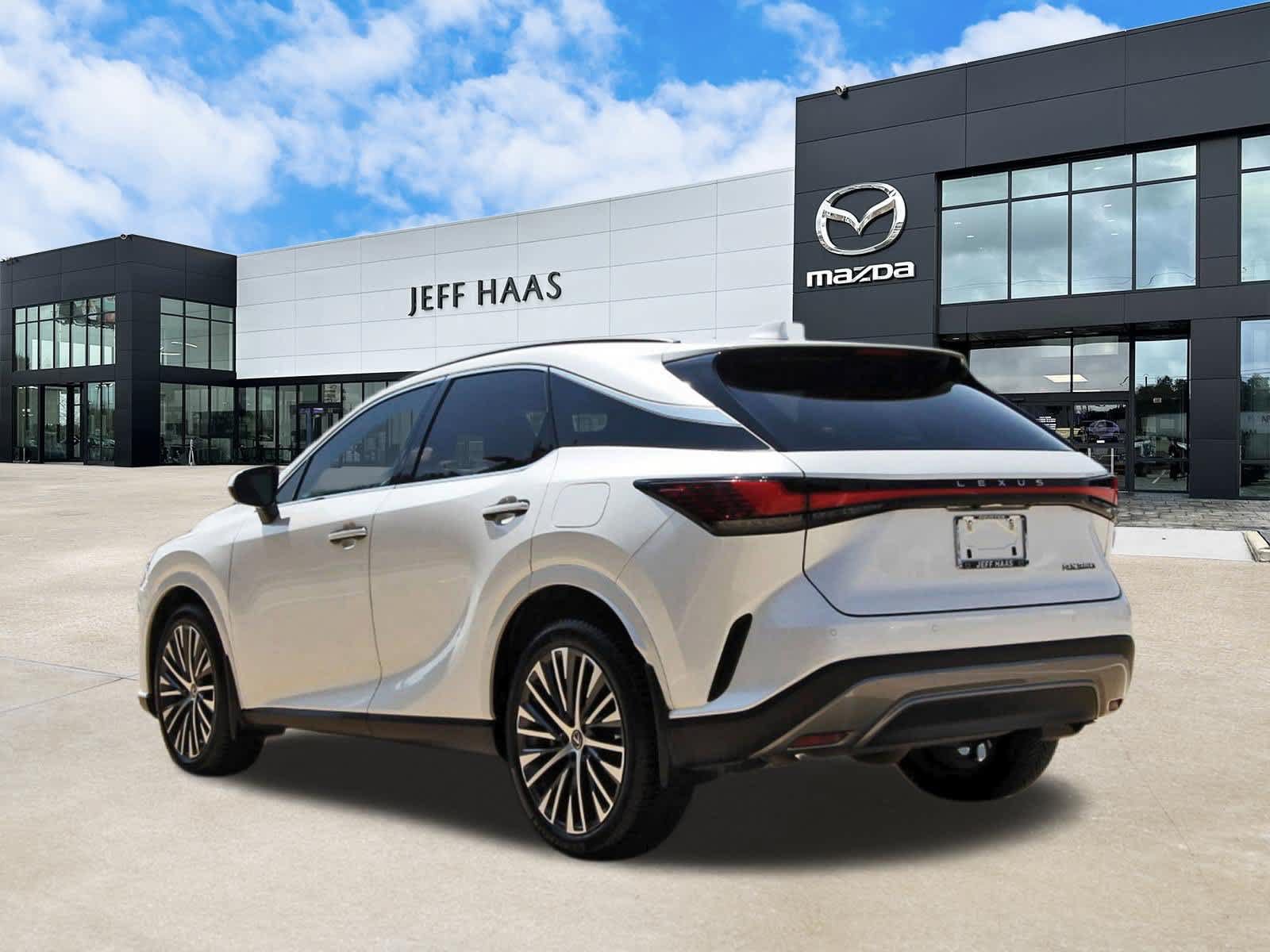 Used 2023 Lexus RX 350 Premium Plus w/ Cold Area Package FWD image 2