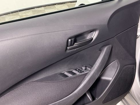 Used 2024 Toyota Corolla LE FWD image 17