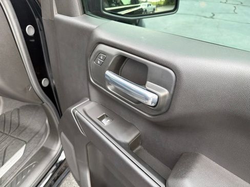 Used 2025 Chevrolet Silverado 1500 Custom RWD image 29