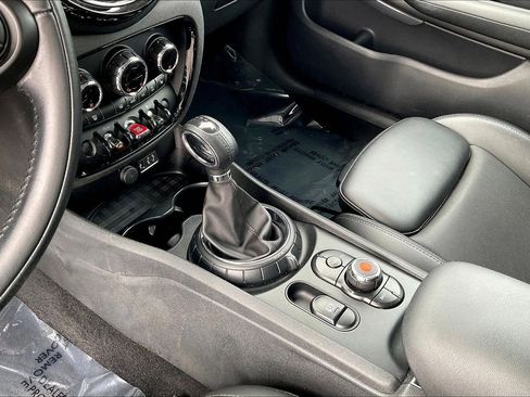 Used 2017 MINI Cooper Clubman S image 17