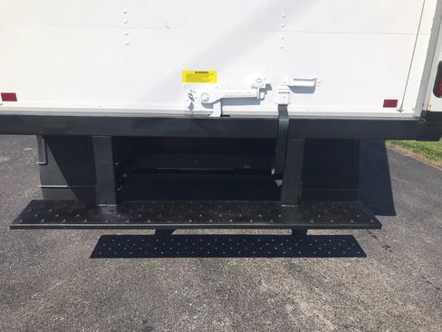 Used 2014 Ford E-350 and Econoline 350 Super Duty RWD image 23