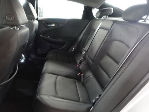Used 2022 Chevrolet Malibu LT image 19