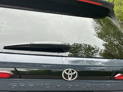New 2026 Toyota Grand Highlander AWD image 22