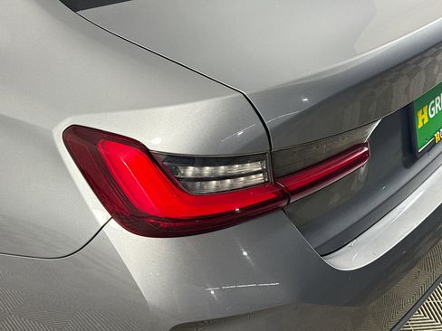 Used 2023 BMW 330i Sedan image 36