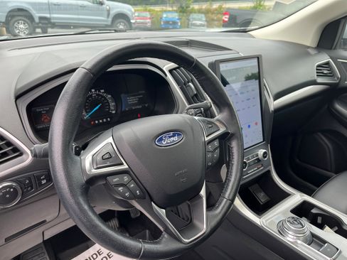 Certified 2023 Ford Edge SEL w/ Convenience Package AWD/4WD image 8