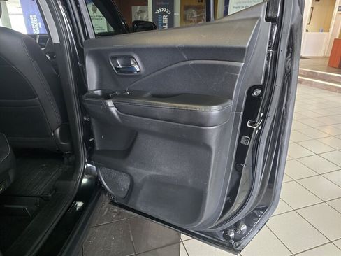 Used 2017 Honda Ridgeline RTL-E image 16