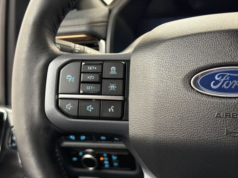 Used 2023 Ford F150 Lightning Lariat AWD/4WD image 24