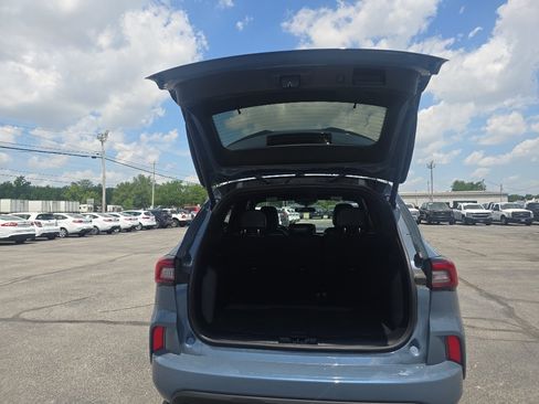 Used 2024 Ford Escape ST-Line w/ Equipment Group 301A FWD image 10